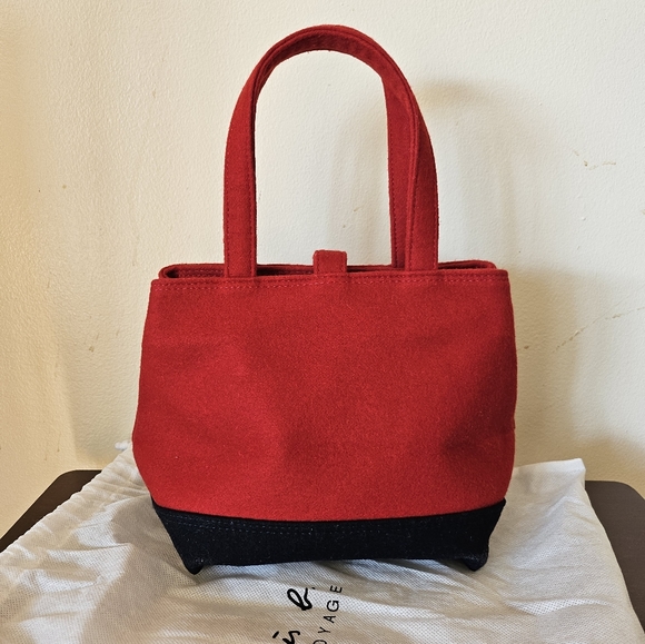 Agnes b - Picture 2 of 5